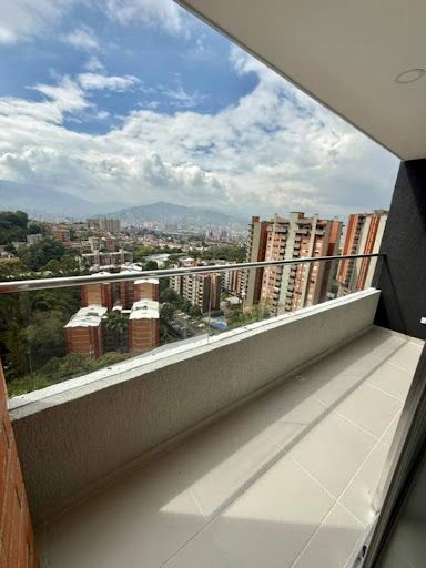 Apartamento en arriendo Antioquia Envigado El Chinguí 65 m2 Habitaciones 2 Baños 2 Garajes 1 Precio $3000000