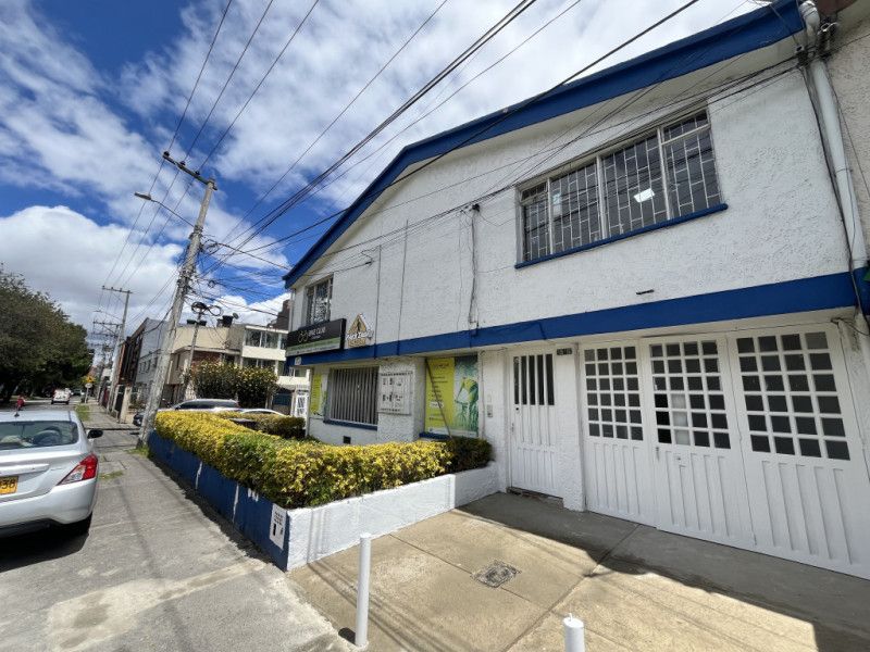 Local en arriendo Cundinamarca Bogotá Cedritos 37 m2 Habitaciones 0 Baños 1 Garajes 0 Precio $2200000