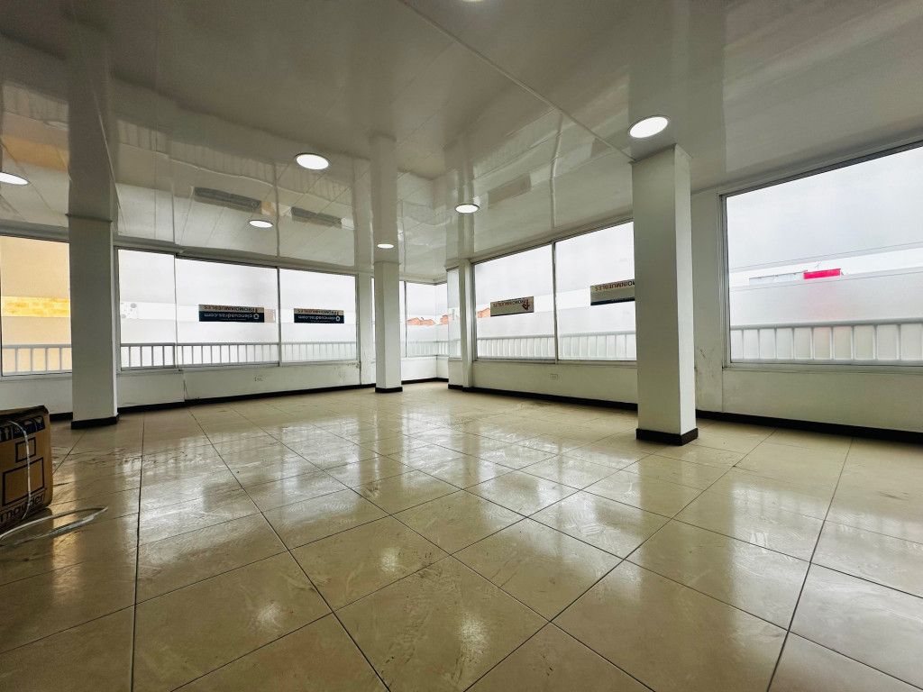 Oficina en arriendo Valle Del Cauca Cali Santa Anita - La Selva 188 m2 Habitaciones 0 Baños 2 Garajes 0 Precio $3000000