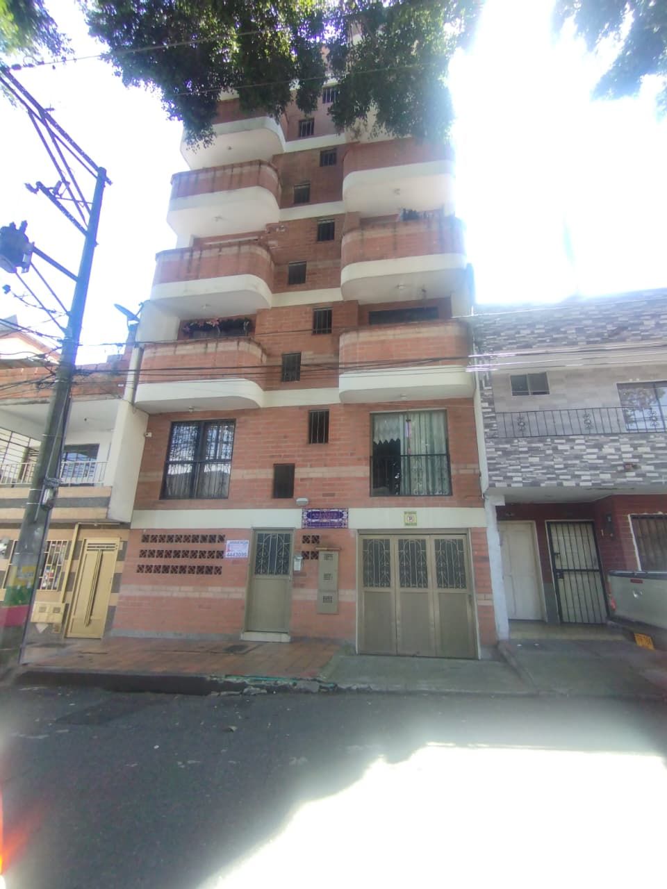 Apartamento en arriendo Antioquia Itagüí Simón Bolívar 84 m2 Habitaciones 3 Baños 2 Garajes 1 Precio $2400000