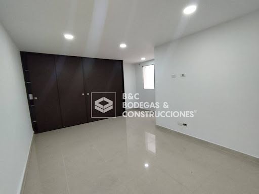 Casa en arriendo Antioquia Medellín Los Colores 187 m2 Habitaciones 3 Baños 2 Garajes 1 Precio $4500000