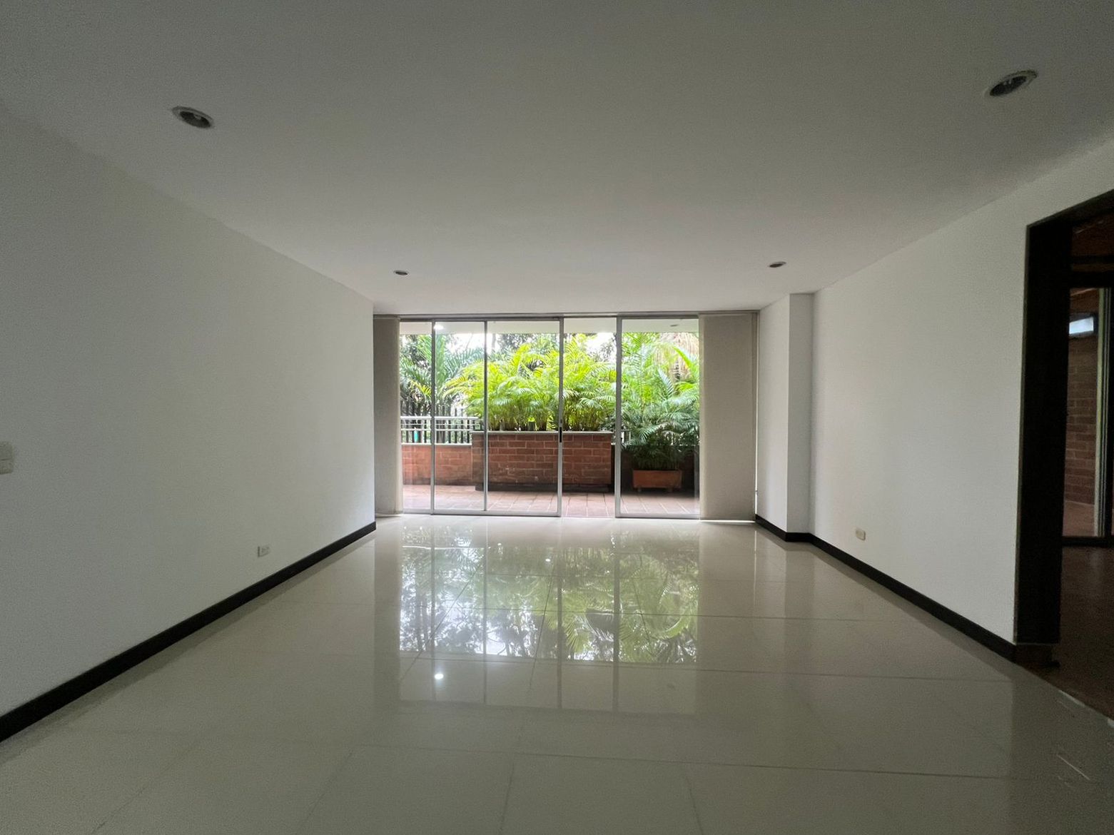 Apartamento en arriendo Antioquia Envigado Bosques De Zúñiga 130 m2 Habitaciones 3 Baños 3 Garajes 2 Precio $6100000