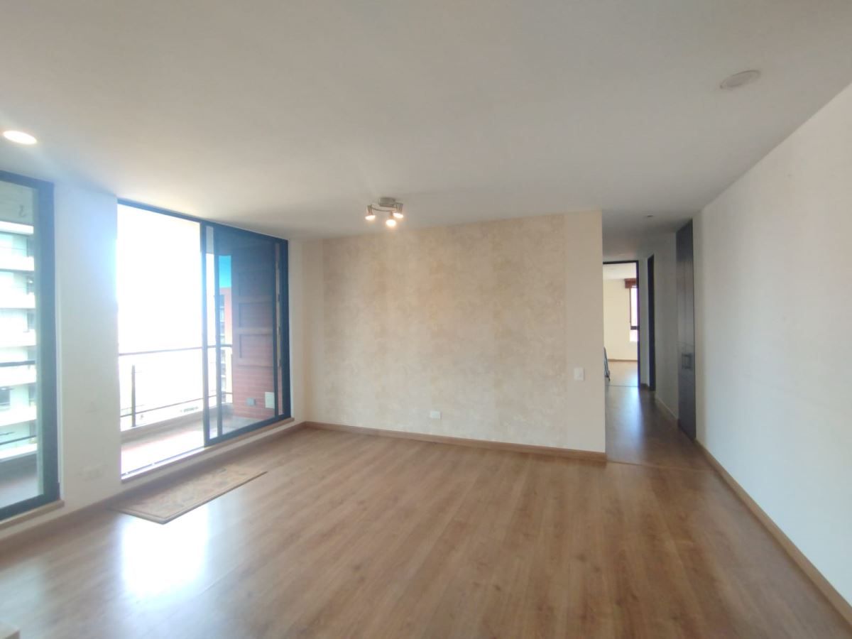 Apartamento en arriendo Cundinamarca Bogotá Mazurén 130 m2 Habitaciones 3 Baños 3 Garajes 2 Precio $6986500