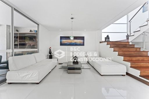 Casa en arriendo Antioquia Medellín San Lucas 340 m2 Habitaciones 3 Baños 4 Garajes 4 Precio $18000000