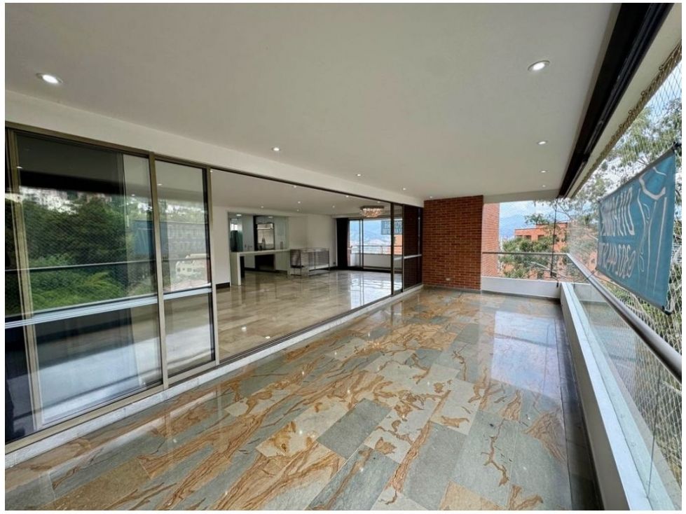 Apartamento en venta Antioquia Medellín Medellín 307 m2 Habitaciones 4 Baños 4 Garajes 2 Precio $2700000000