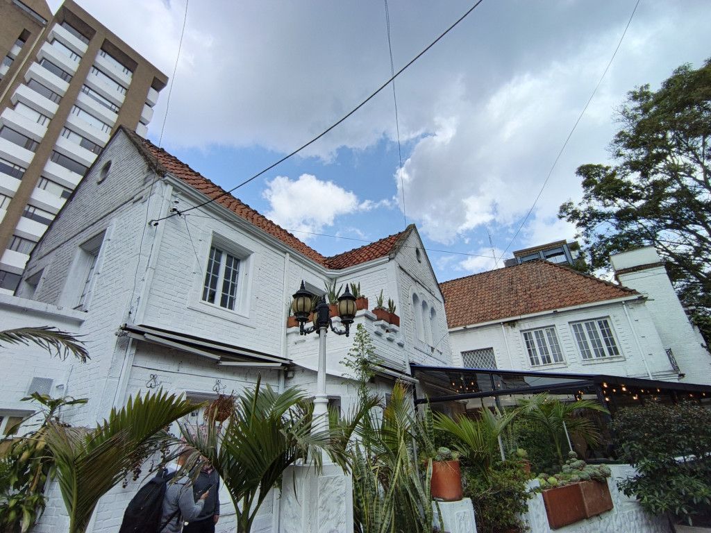 Casa en arriendo Cundinamarca Bogotá La Cabrera 443 m2 Habitaciones 3 Baños 2 Garajes 1 Precio $16000000