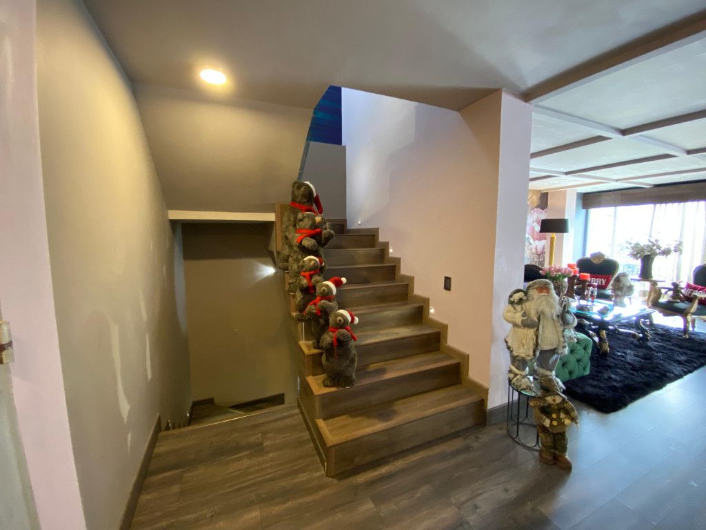 Casa en venta Valle Del Cauca Cali Sector Alto Jordán 671 m2 Habitaciones 4 Baños 6 Garajes 2 Precio $3100000000