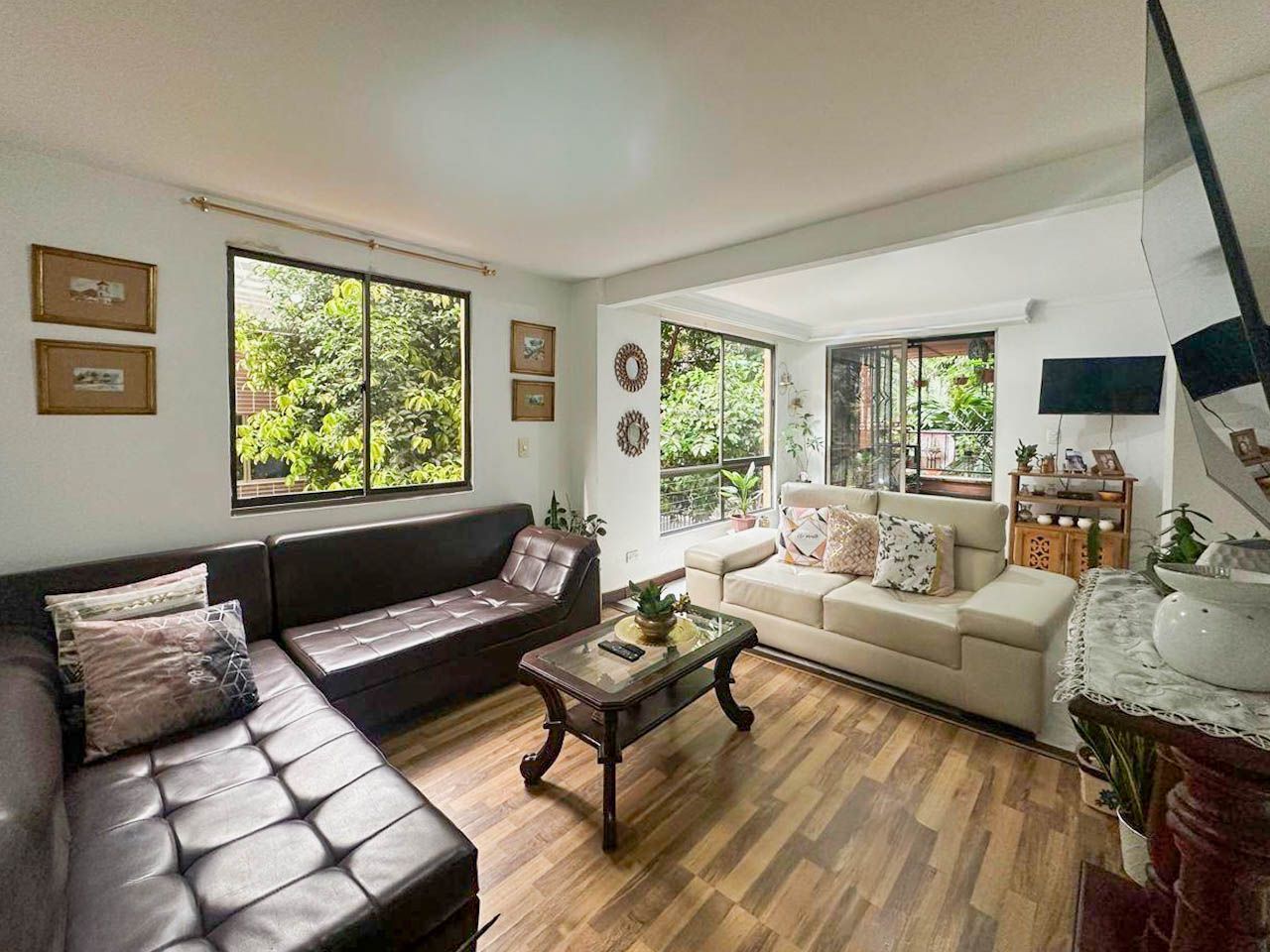 Apartamento en venta Antioquia Envigado Bosques De Zúñiga 82 m2 Habitaciones 2 Baños 2 Garajes 1 Precio $689000000