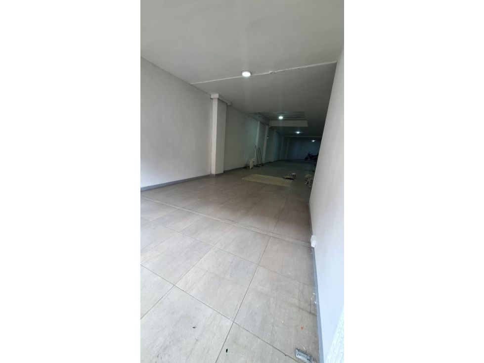 Local en arriendo Antioquia Bello El Rosario 240 m2 Habitaciones 0 Baños 3 Garajes 0 Precio $10000000