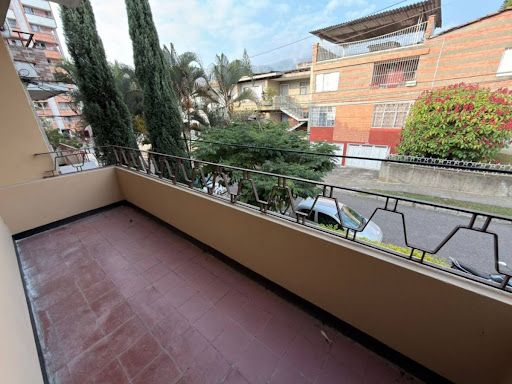 Casa en arriendo Antioquia Medellín San Javier No1 160 m2 Habitaciones 5 Baños 2 Garajes 0 Precio $2500000