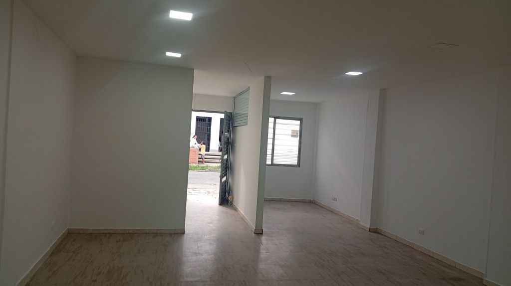 Local en arriendo Valle Del Cauca Cali Ciudad Real 80 m2 Habitaciones 0 Baños 2 Garajes 0 Precio $2500000