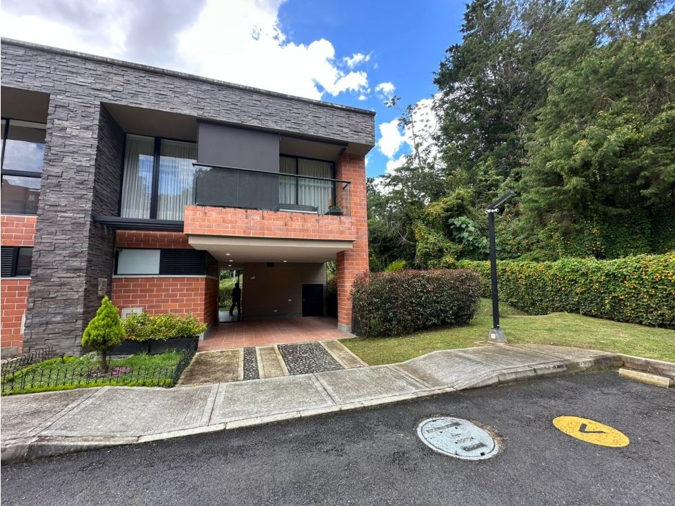 Casa en arriendo o venta Antioquia El Retiro El Retiro 143 m2 Habitaciones 4 Baños 4 Garajes 2 Precio venta $1450000000 Precio arriendo $7398000