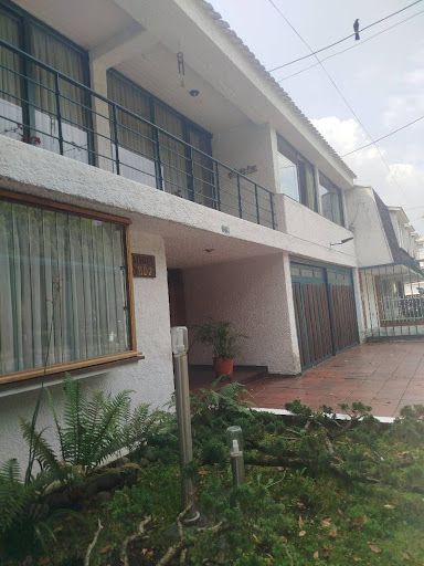 Casa en arriendo Cundinamarca Bogotá Nueva Tibabuyes 378 m2 Habitaciones 4 Baños 2 Garajes 2 Precio $15000000