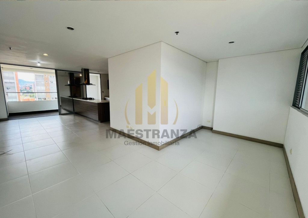 Apartamento en arriendo Antioquia Medellín Castropol 113 m2 Habitaciones 2 Baños 3 Garajes 2 Precio $6200000