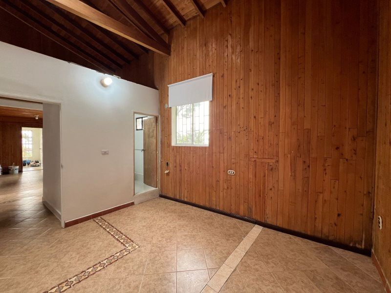 Casa en arriendo Antioquia Medellín San Lucas 1000 m2 Habitaciones 3 Baños 3 Garajes 0 Precio $4000000