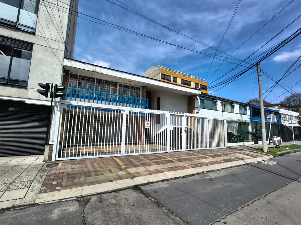 Oficina en arriendo Cundinamarca Bogotá Ferrocaja 52 m2 Habitaciones 0 Baños 1 Garajes 1 Precio $2800000