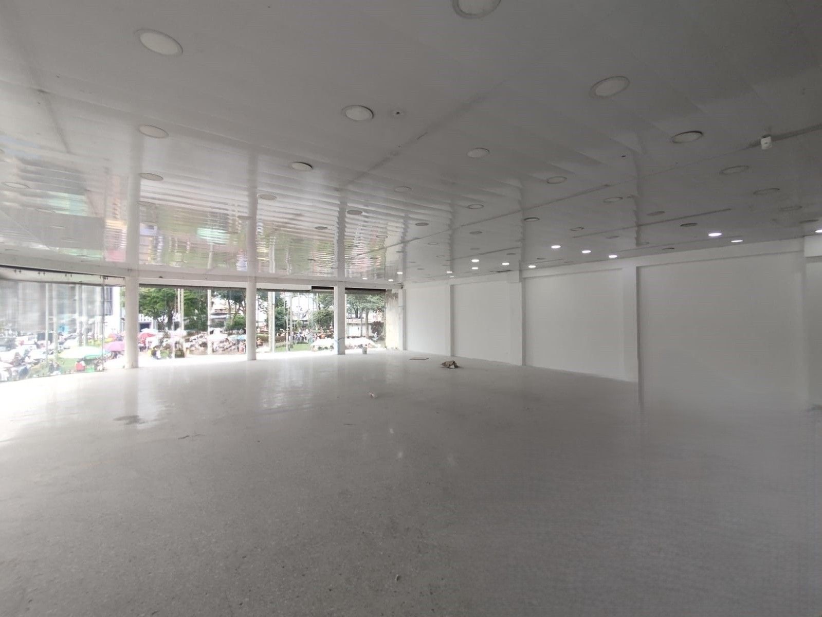 Local en arriendo Risaralda Pereira Jardin De Velez Y Velez 430 m2 Habitaciones 0 Baños 2 Garajes 0 Precio $18500000