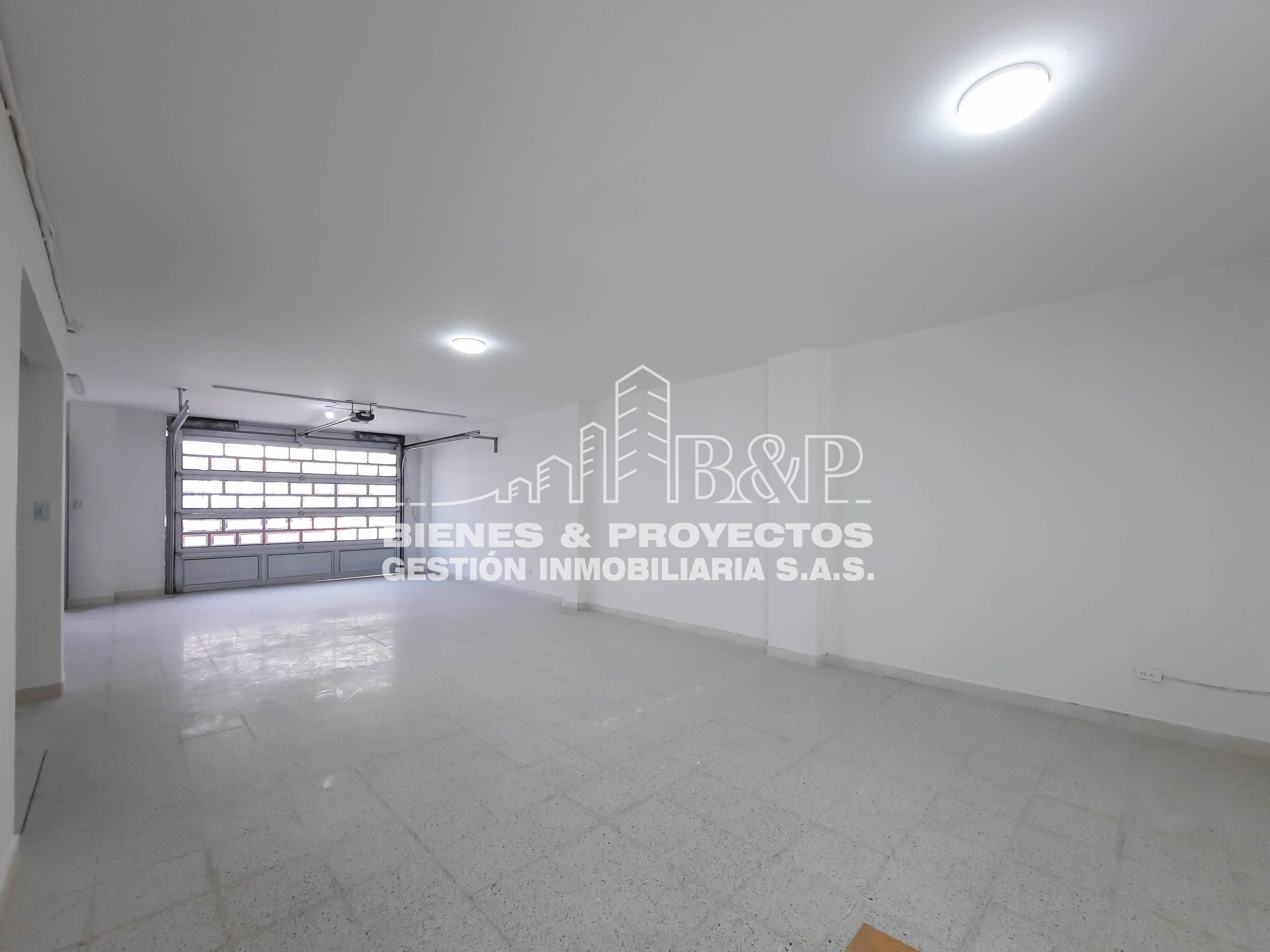 Local en arriendo Cundinamarca Zipaquirá San Pablo 86 m2 Habitaciones 0 Baños 2 Garajes 0 Precio $2000000