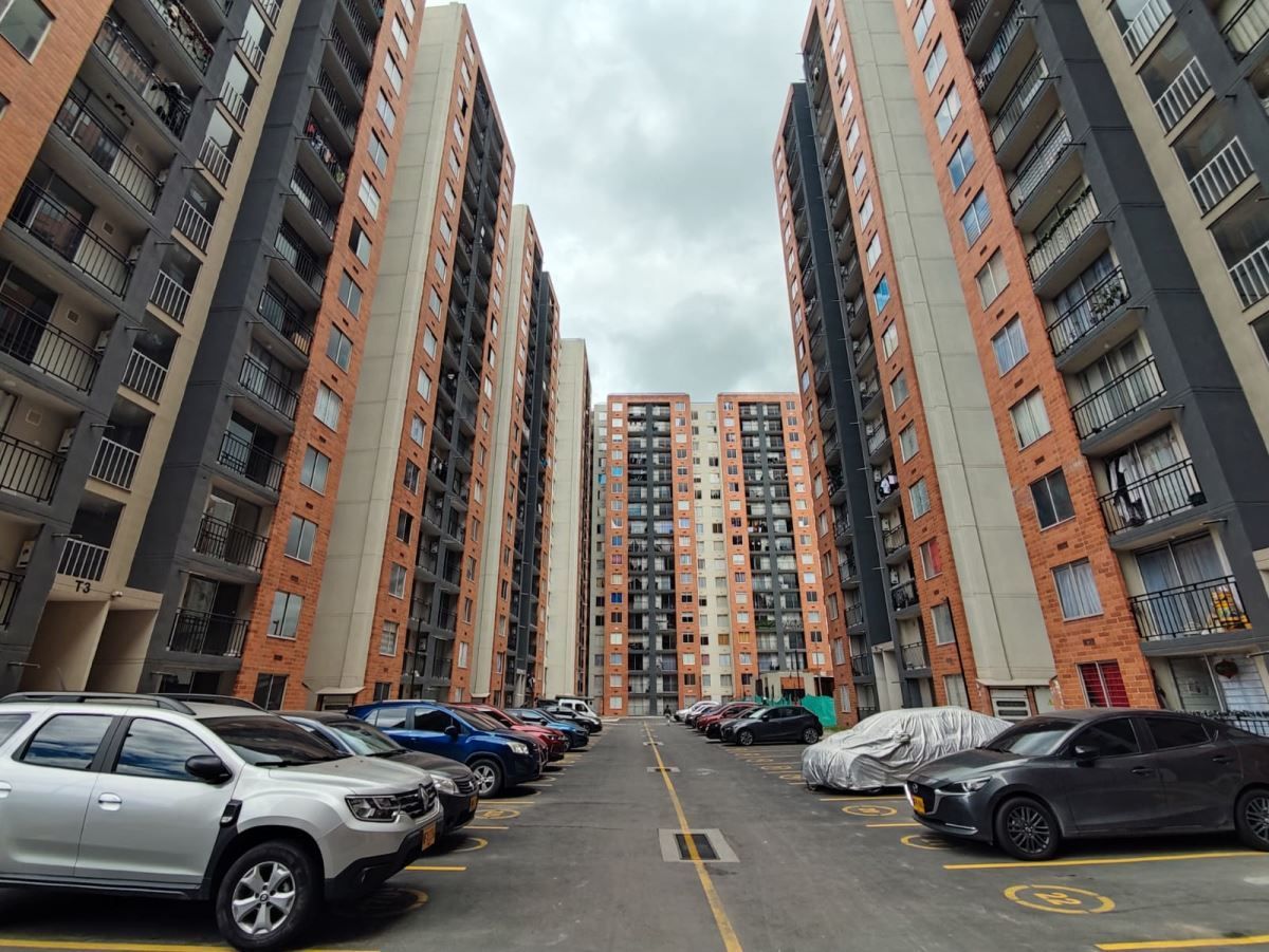 Apartamento en venta Cundinamarca Bogotá Centenario 38 m2 Habitaciones 2 Baños 1 Garajes 0 Precio $230000000