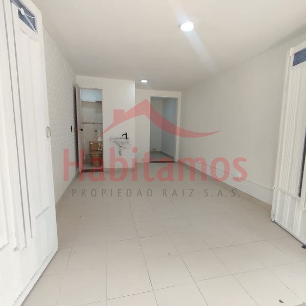 Local en arriendo Antioquia Envigado San José 40 m2 Habitaciones 0 Baños 1 Garajes 0 Precio $1200000
