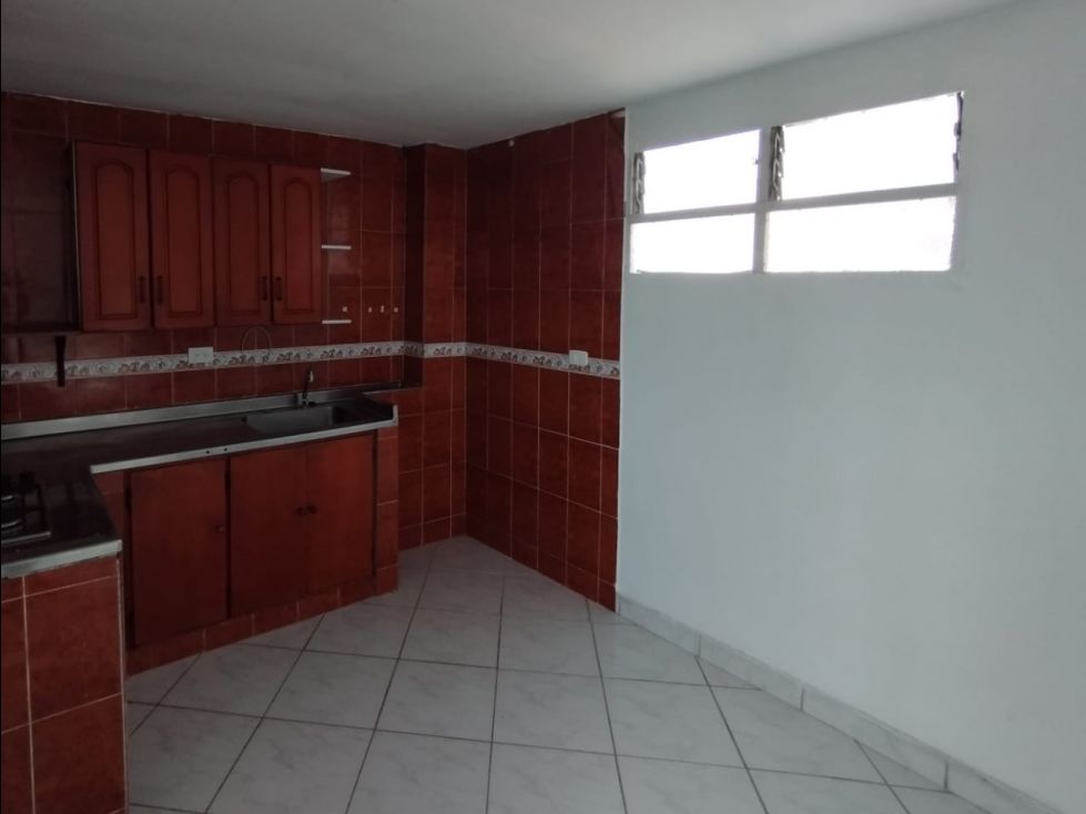 Apartamento en arriendo Antioquia Medellín San Bernardo 74 m2 Habitaciones 4 Baños 2 Garajes 0 Precio $2342000