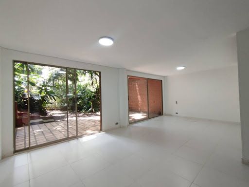 Casa en arriendo Antioquia Medellín Alejandria 142 m2 Habitaciones 3 Baños 3 Garajes 2 Precio $6500000
