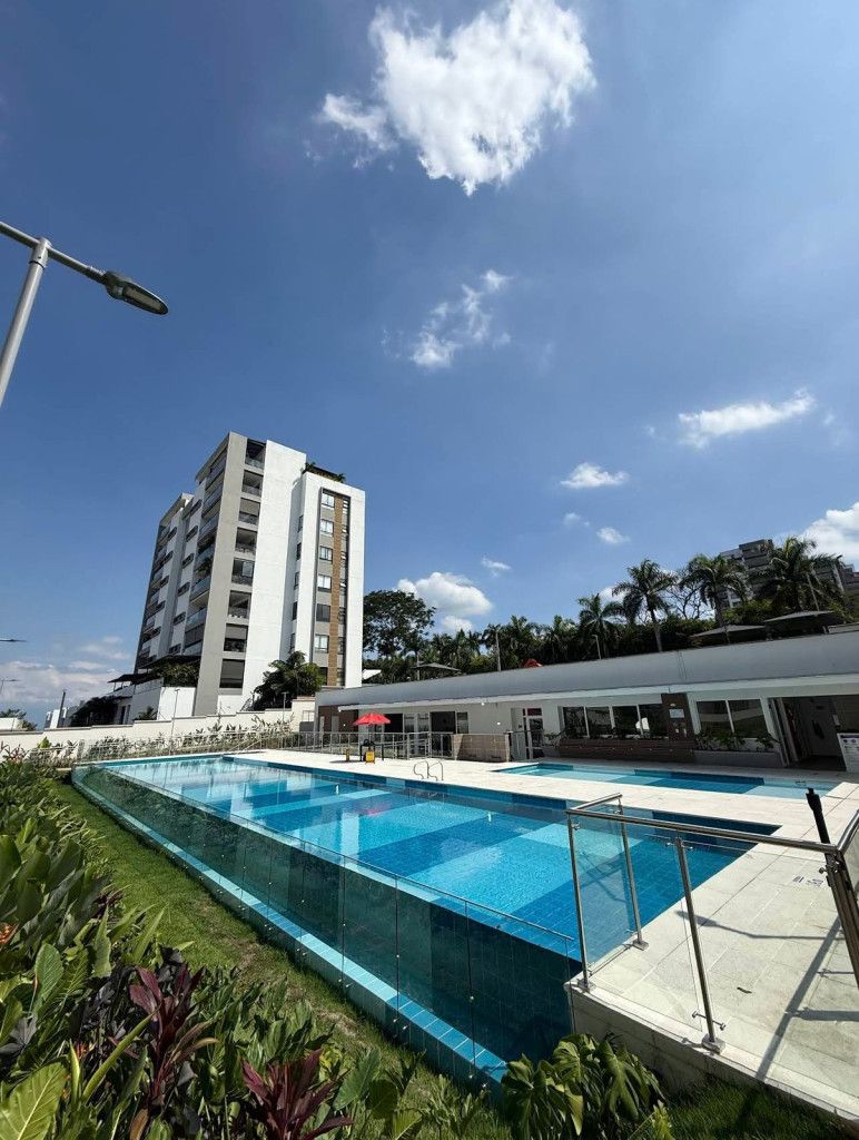 Apartamento en venta Valle Del Cauca Cali Parcelaciones Pance 116 m2 Habitaciones 3 Baños 4 Garajes 2 Precio $890000000