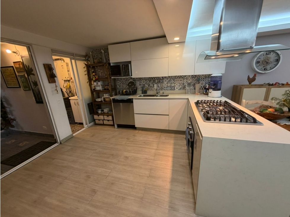 Casa en venta Antioquia Envigado La Mesa 156 m2 Habitaciones 3 Baños 3 Garajes 2 Precio $950000000