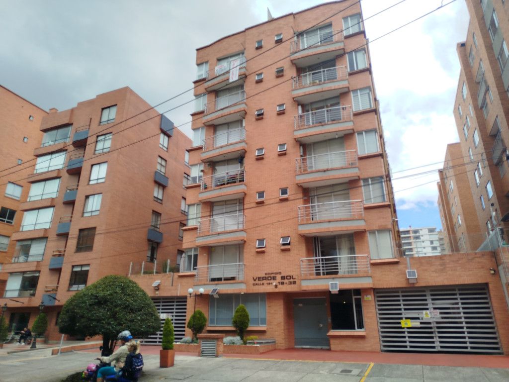 Apartamento en arriendo Cundinamarca Bogotá Ub Santa Coloma 82 m2 Habitaciones 1 Baños 1 Garajes 1 Precio $3400000