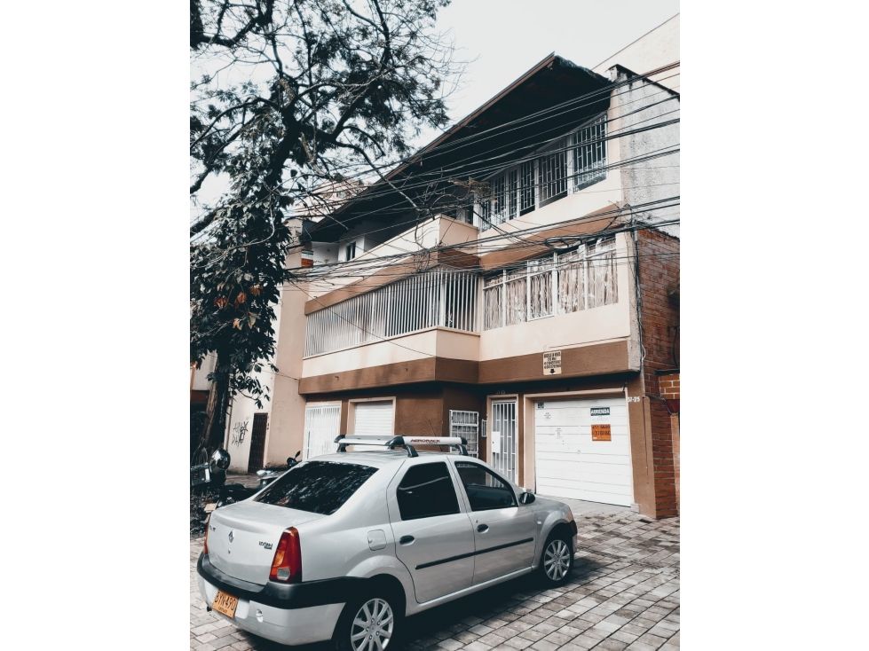 Edificio en venta Antioquia Medellín Los Conquistadores 650 m2 Habitaciones 0 Baños 0 Garajes 0 Precio $3200000000