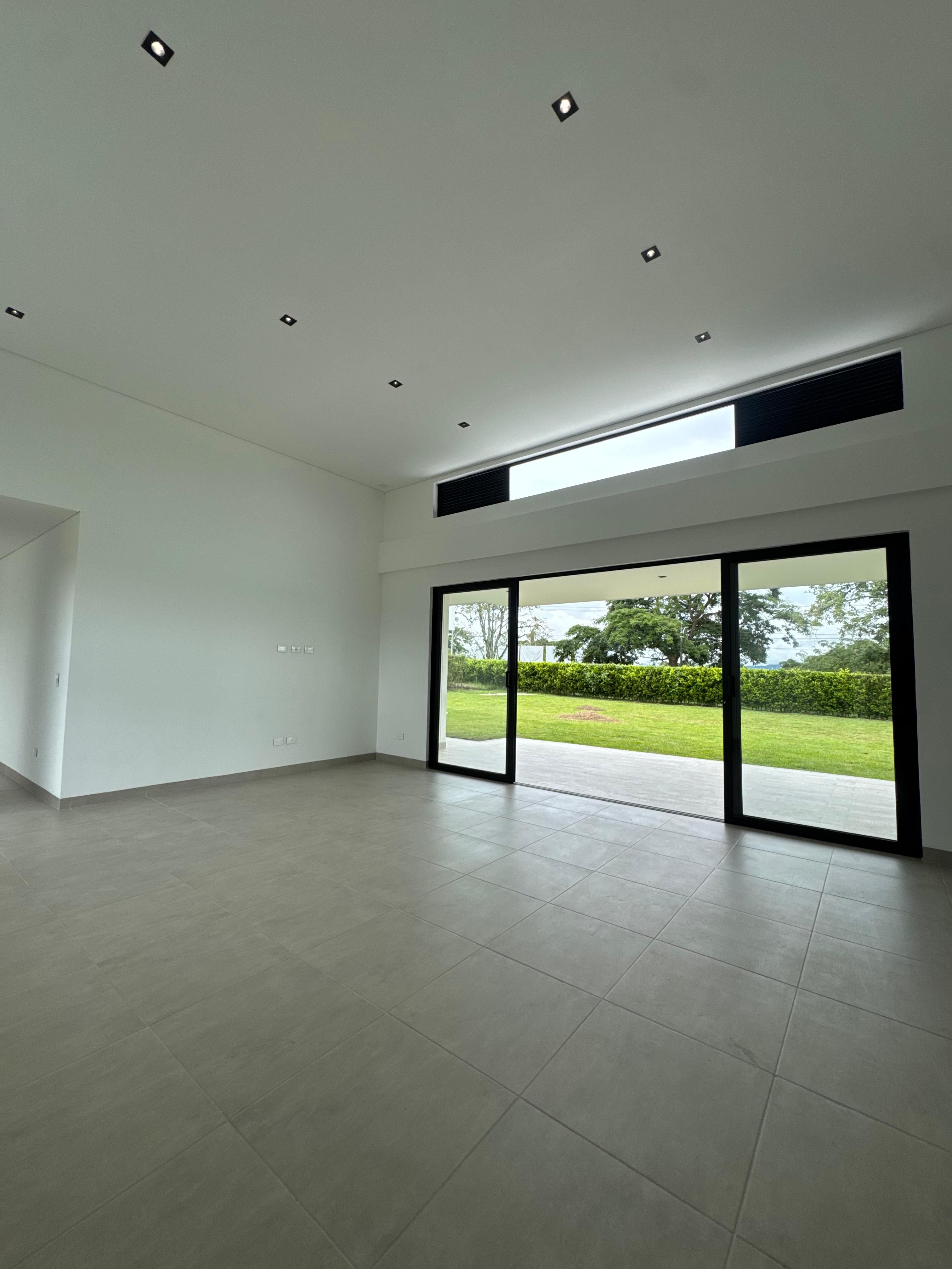 Casa Campestre en venta Risaralda Pereira Ciudad Jardin 365 m2 Habitaciones 3 Baños 4 Garajes 4 Precio $1800000000