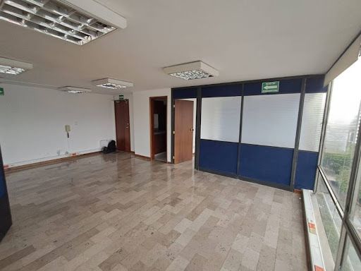 Oficina en arriendo Risaralda Pereira Sector Lago Uribe 59 m2 Habitaciones 0 Baños 1 Garajes 1 Precio $3020000