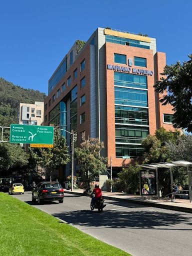 Oficina en arriendo Cundinamarca Bogotá Santa Barbara Oriental 359 m2 Habitaciones 0 Baños 0 Garajes 6 Precio $33000000