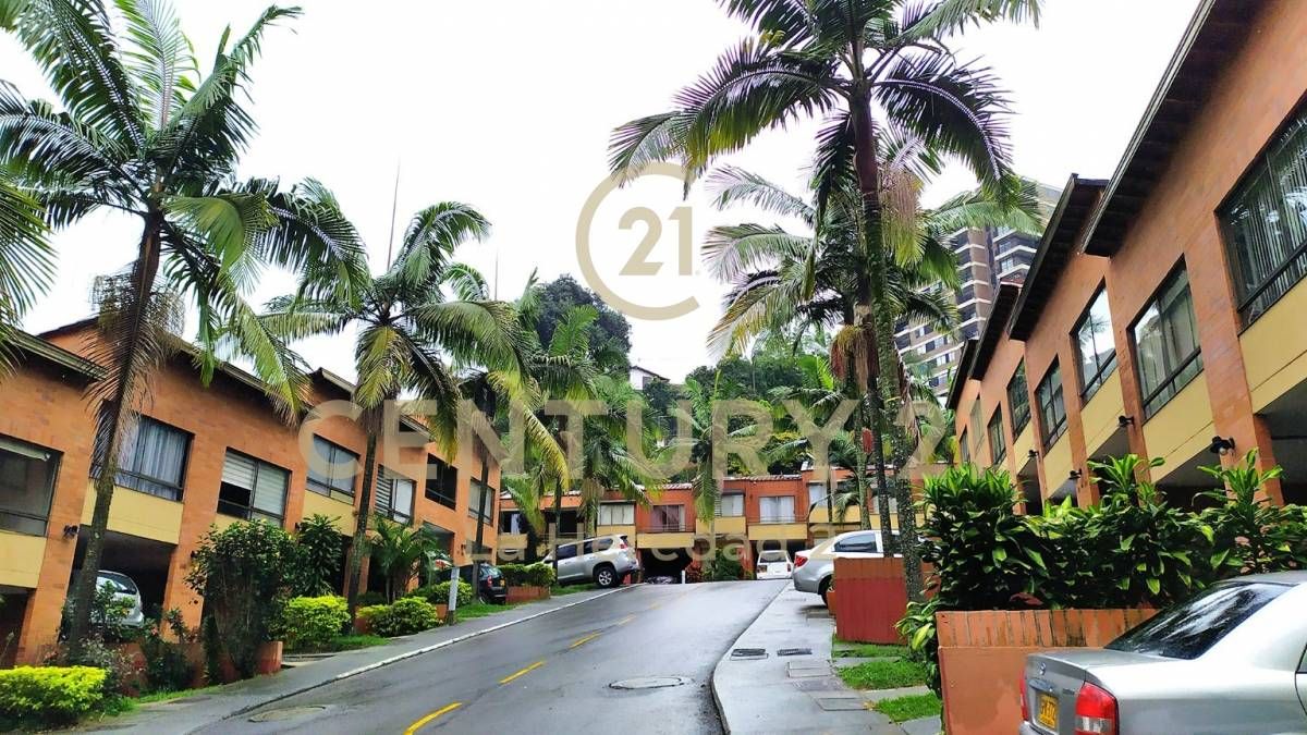 Casa en venta Antioquia Envigado La Mesa 117 m2 Habitaciones 3 Baños 2 Garajes 2 Precio $860000000