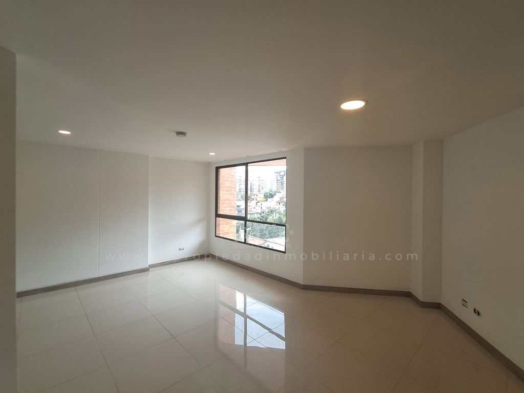 Apartamento en arriendo Antioquia Envigado La Orquídea 80 m2 Habitaciones 2 Baños 2 Garajes 1 Precio $4300000