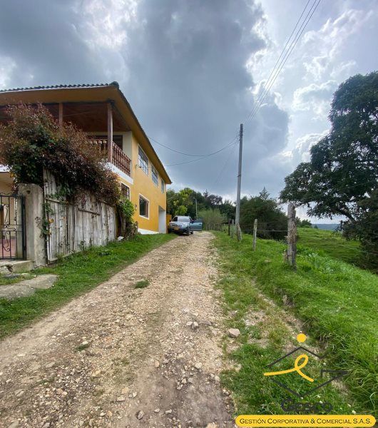 Casa en arriendo o venta Cundinamarca La Calera Vereda El Triunfo 170 m2 Habitaciones 4 Baños 1 Garajes 1 Precio venta $550000000 Precio arriendo $2500000
