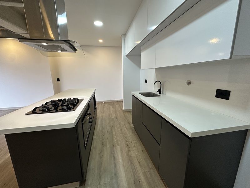 Apartamento en arriendo Antioquia Envigado El Esmeraldal 83 m2 Habitaciones 2 Baños 2 Garajes 2 Precio $4700000