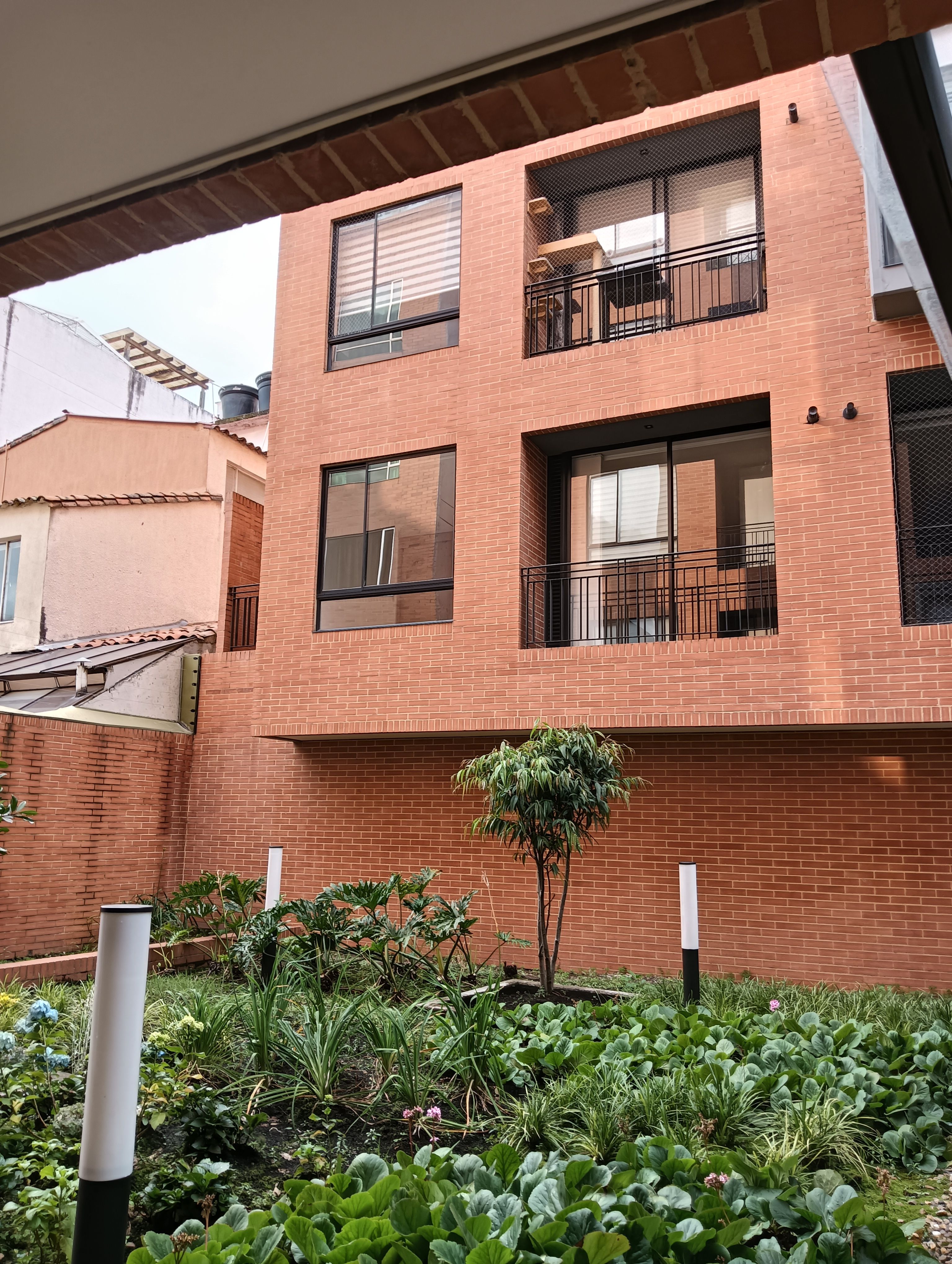 Apartamento en arriendo Cundinamarca Bogotá Los Cedros 67 m2 Habitaciones 2 Baños 2 Garajes 1 Precio $3250000