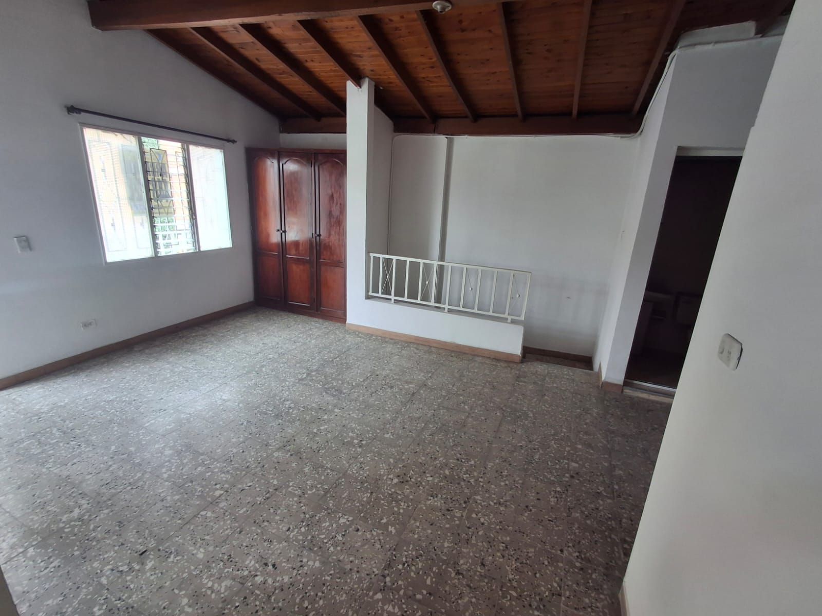 Apartamento en arriendo Antioquia Medellín La Pinuela 50 m2 Habitaciones 2 Baños 1 Garajes 0 Precio $1450000