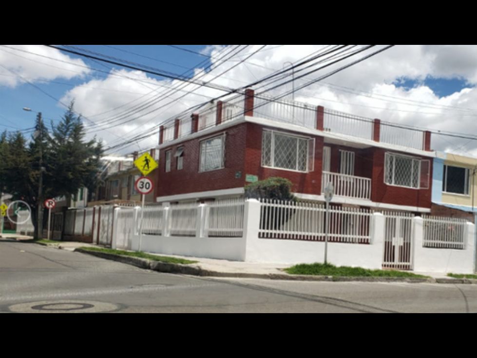 Casa en venta Cundinamarca Bogotá San José Del Prado 213 m2 Habitaciones 5 Baños 2 Garajes 1 Precio $900000000