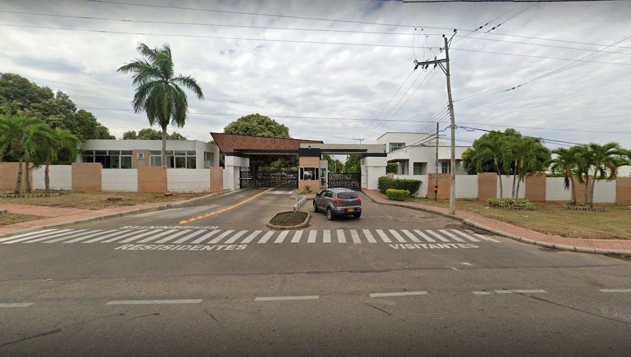 Casa Campestre en venta Huila Neiva Ub Altos De La Pradera 500 m2 Habitaciones 6 Baños 5 Garajes 3 Precio $2700000000