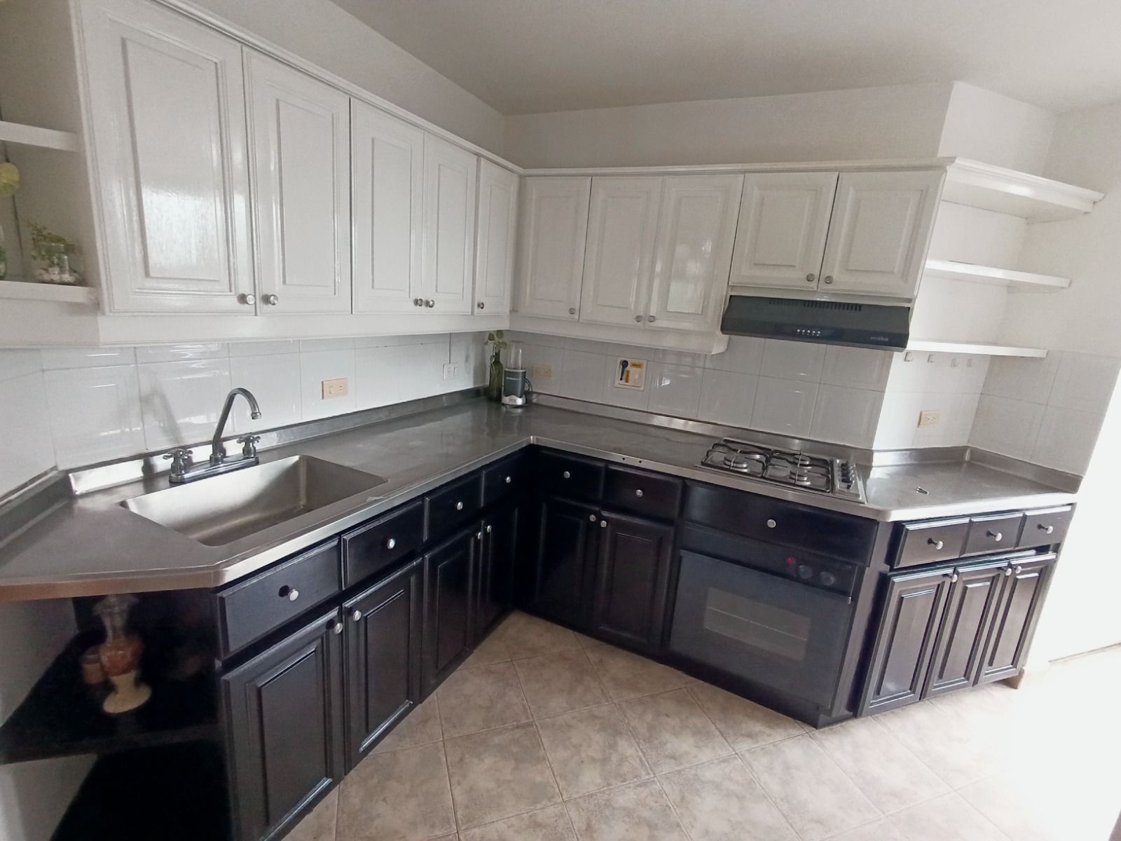 Apartamento en arriendo o venta Antioquia Medellín Las Lomas No 1 123 m2 Habitaciones 4 Baños 4 Garajes 2 Precio venta $850000000 Precio arriendo $6500000