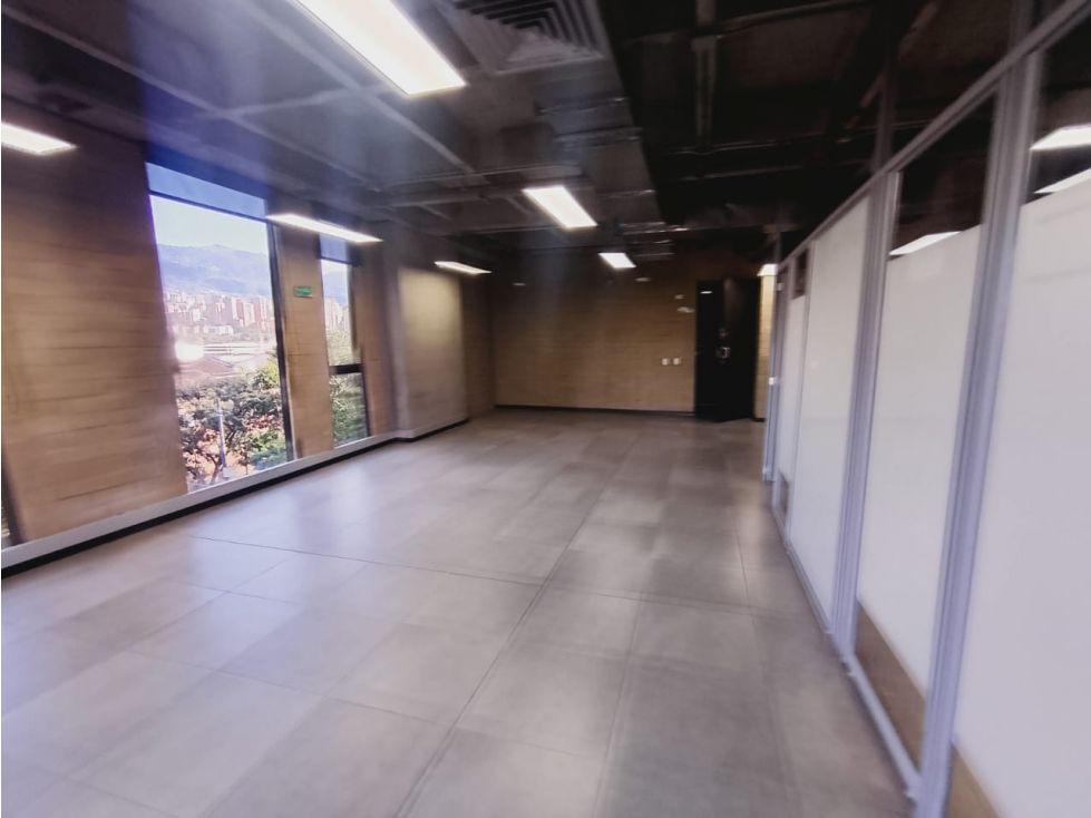 Oficina en arriendo Antioquia Medellín Guayabal 77 m2 Habitaciones 0 Baños 1 Garajes 2 Precio $6000000