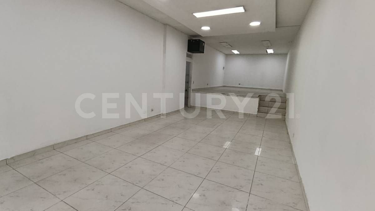 Local en arriendo Cundinamarca Bogotá Lago Gaitan 56 m2 Habitaciones 0 Baños 1 Garajes 0 Precio $4500000