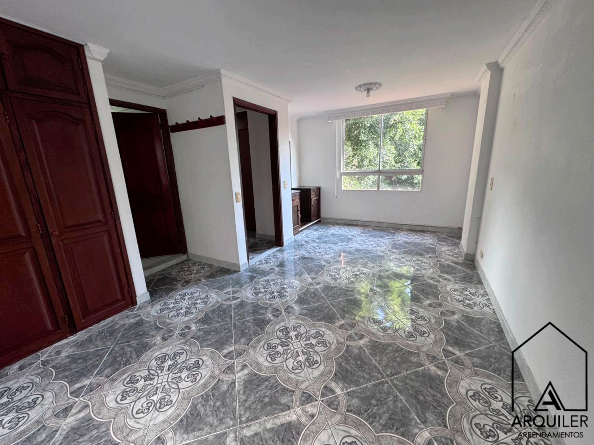 Apartaestudio en arriendo Antioquia Medellín El Velodromo 50 m2 Habitaciones 1 Baños 1 Garajes 0 Precio $2000000