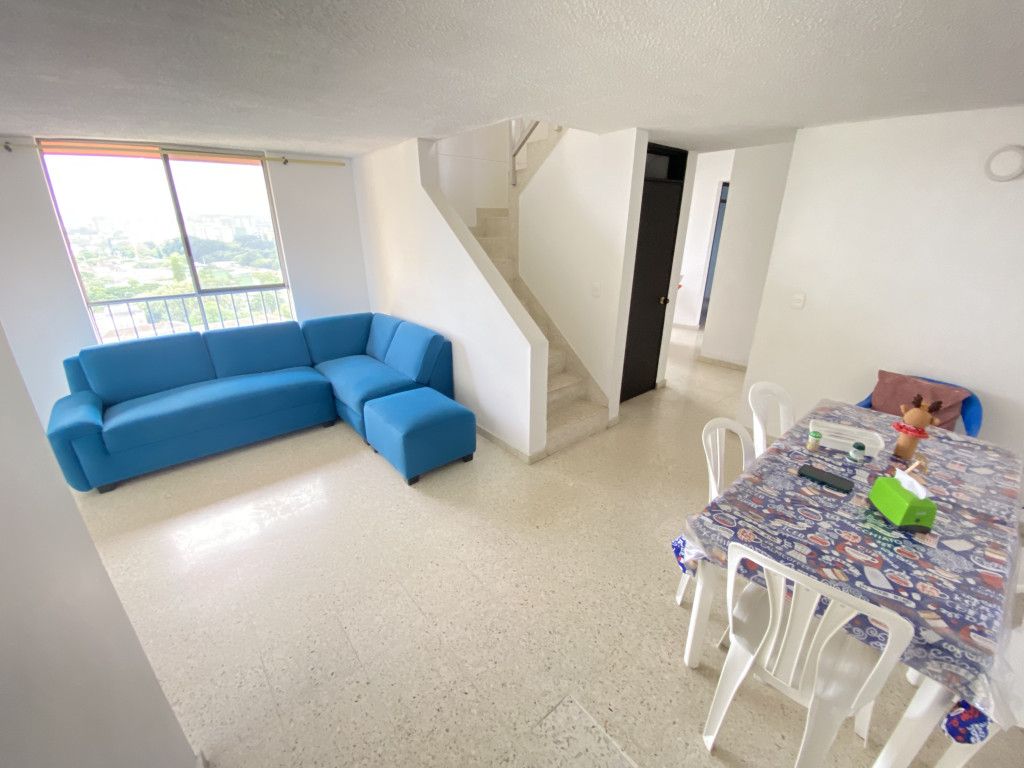 Apartamento en venta Valle Del Cauca Cali Bosques Del Limonar 121 m2 Habitaciones 3 Baños 3 Garajes 2 Precio $440000000