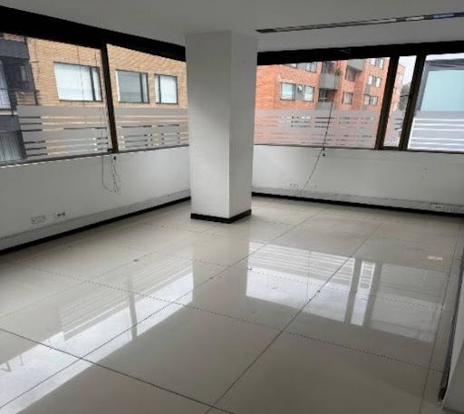 Oficina en arriendo Cundinamarca Bogotá San Patricio 109 m2 Habitaciones 0 Baños 0 Garajes 2 Precio $7578000