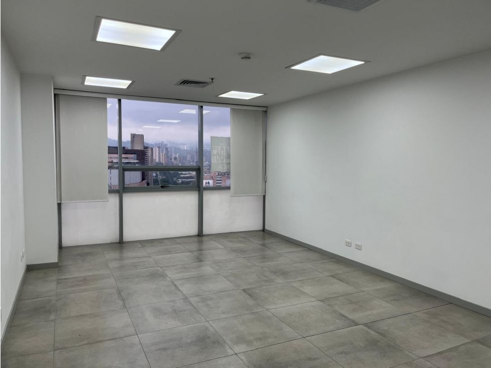 Oficina en arriendo Antioquia Envigado Las Casitas 37 m2 Habitaciones 0 Baños 1 Garajes 1 Precio $3200000