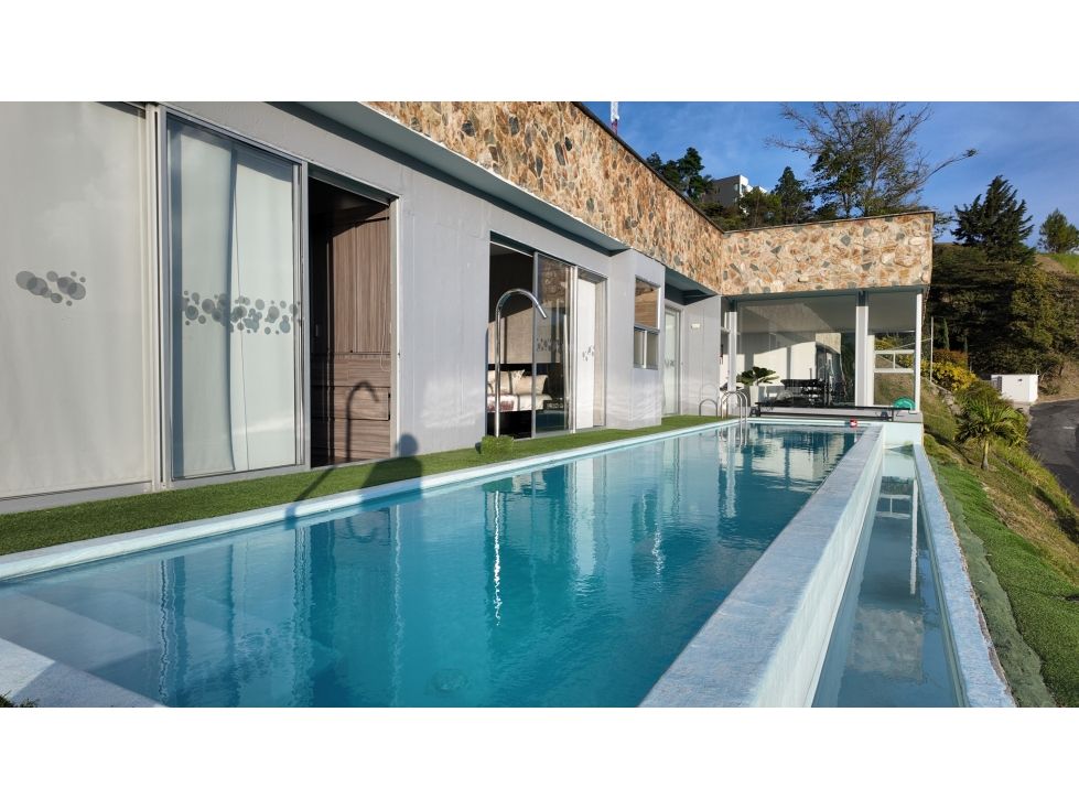 Casa en venta Antioquia Bello Bello 225 m2 Habitaciones 3 Baños 3 Garajes 4 Precio $1900000000