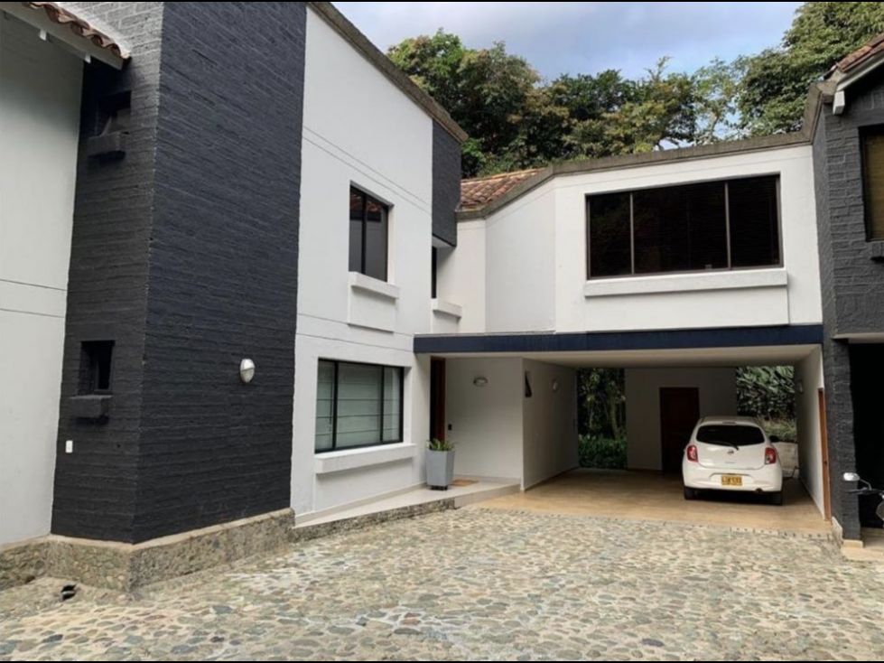 Casa en venta Antioquia Envigado Loma Del Atravesado 465 m2 Habitaciones 3 Baños 5 Garajes 0 Precio $2750000000